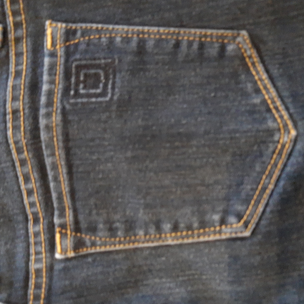 Liz Claiborne Petite Jeans - Picture 3 of 7